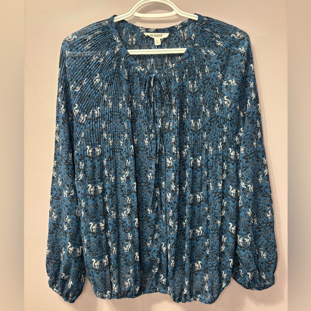 BB Dakota Blue Woodland Animal Print Sheer Boho Blouse Size Large